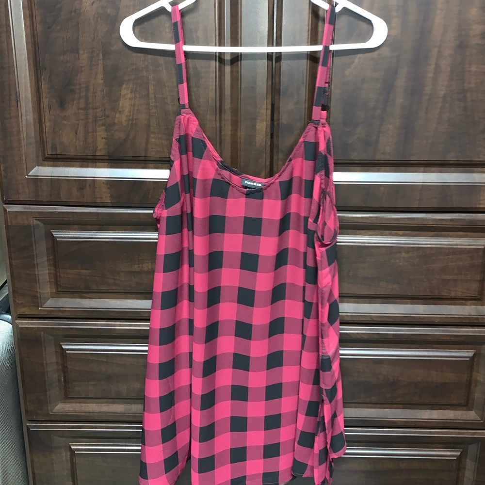 Plaid Torrid Top, Size 3X. NWT